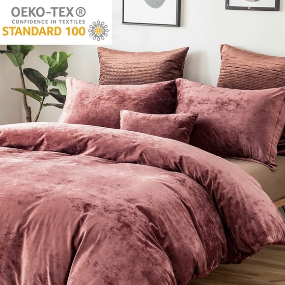 Accents Luxury Home Elegant Cranberry Pink Luxe Crushed Velvet Euro Pillow Covers Poshmark